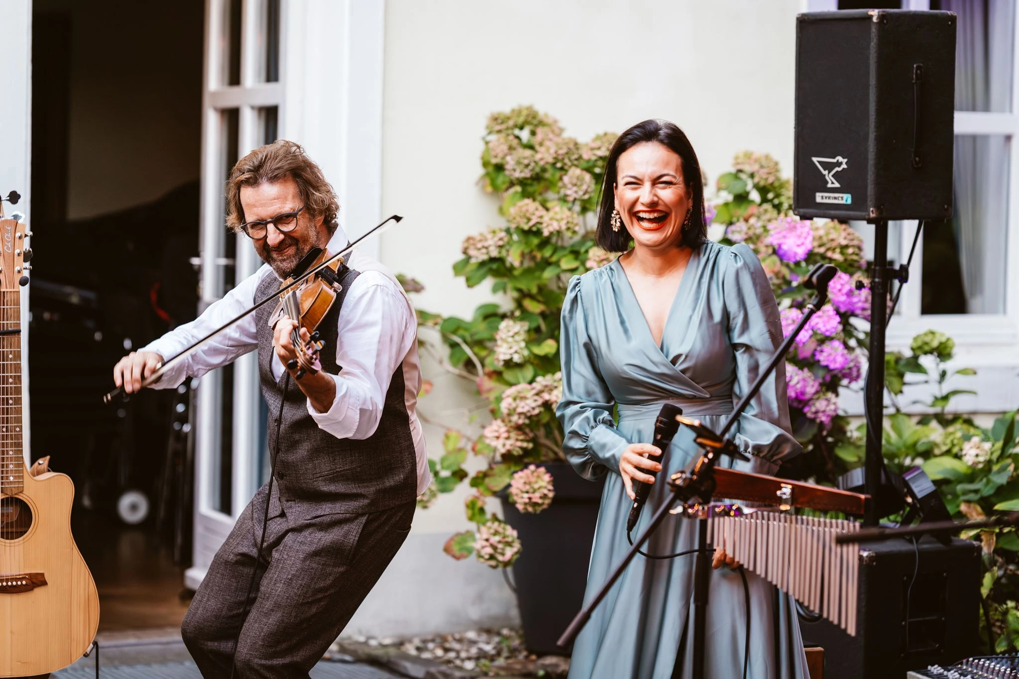 Dinner, warme Lichter, Musik und Feuerwerk am Abend in der Engelsburg